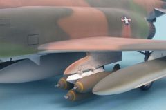 1_F-4C_5